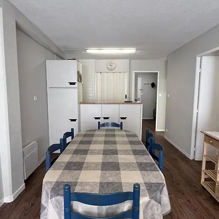Confort Moderne A : T2 Avec Cuisine Equipee Et Alcove. Capacite 4 Pers. - Fr-1-812-57 Apartament
